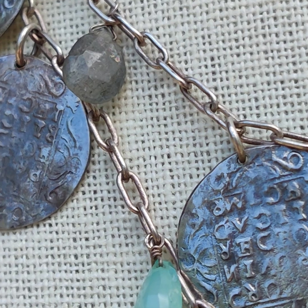 Stella & Dot retired labradorite and aquamarine coin necklace - Picture 5 of 10